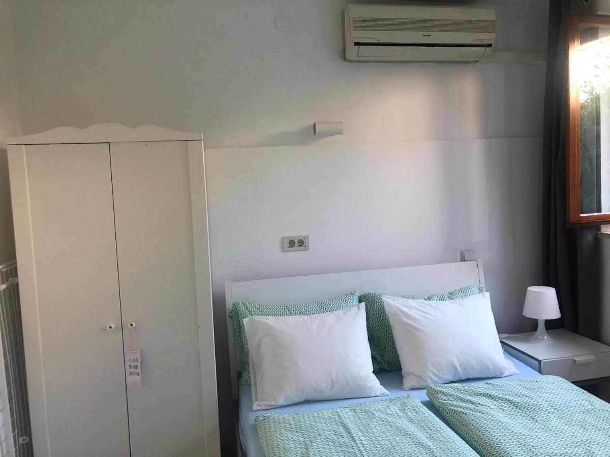 Guest House Marta Rovinj Exterior photo