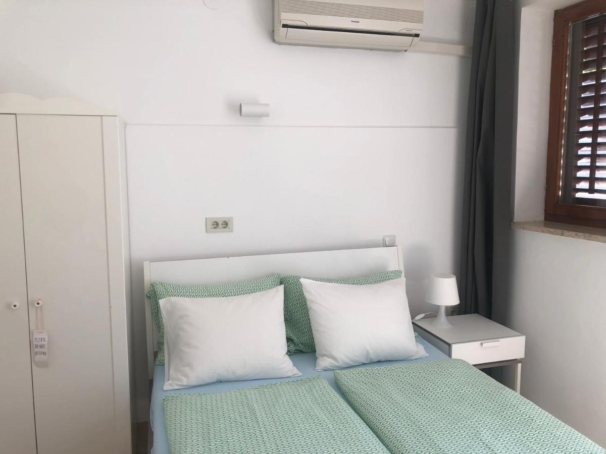 Guest House Marta Rovinj Exterior photo